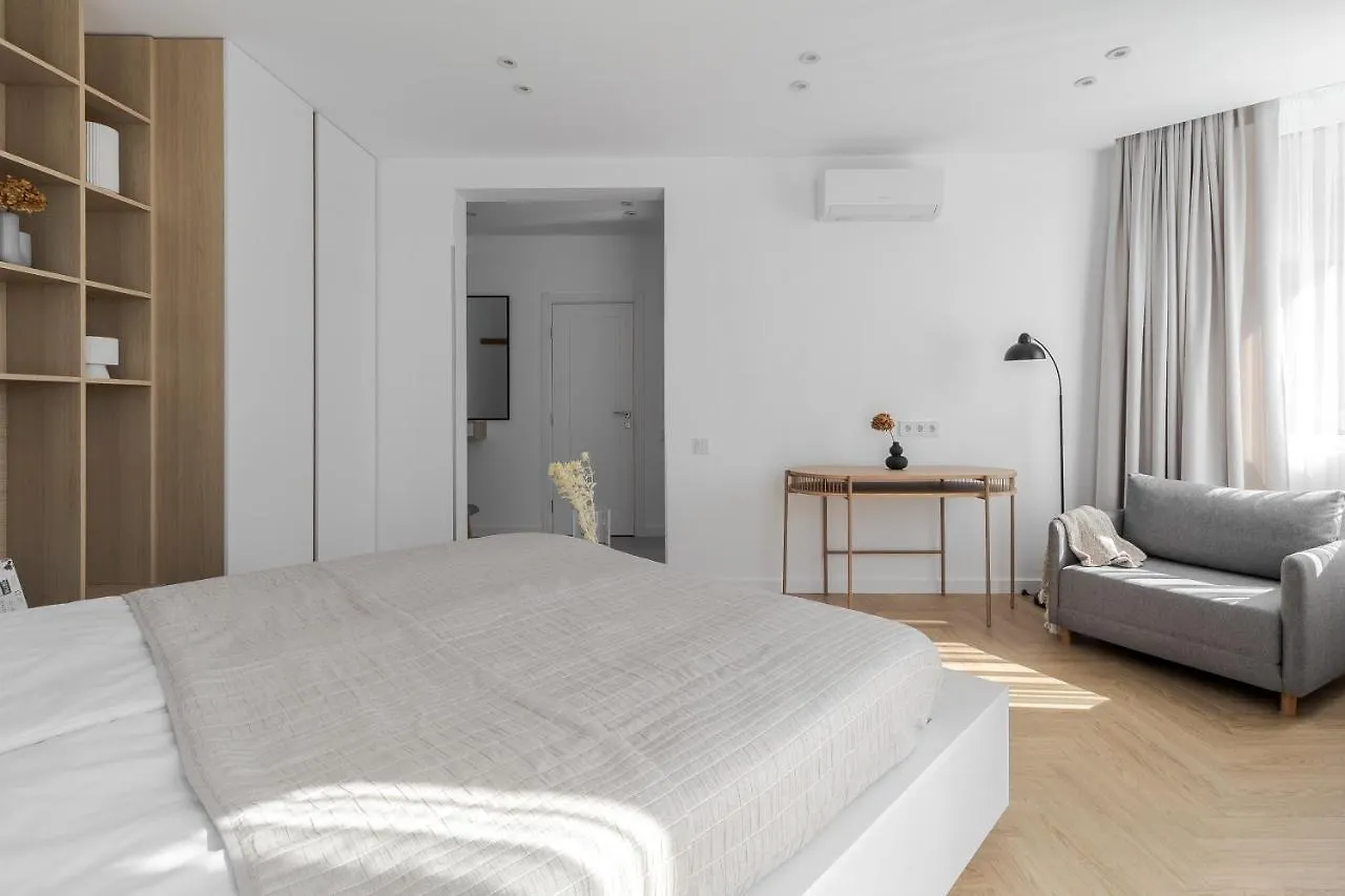 77 Views Apartments By Inshi Львов