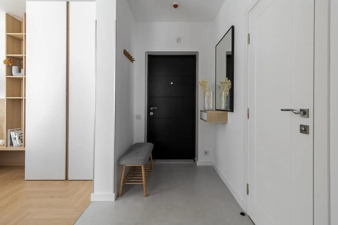 77 Views Apartments By Inshi Lviv 0*,