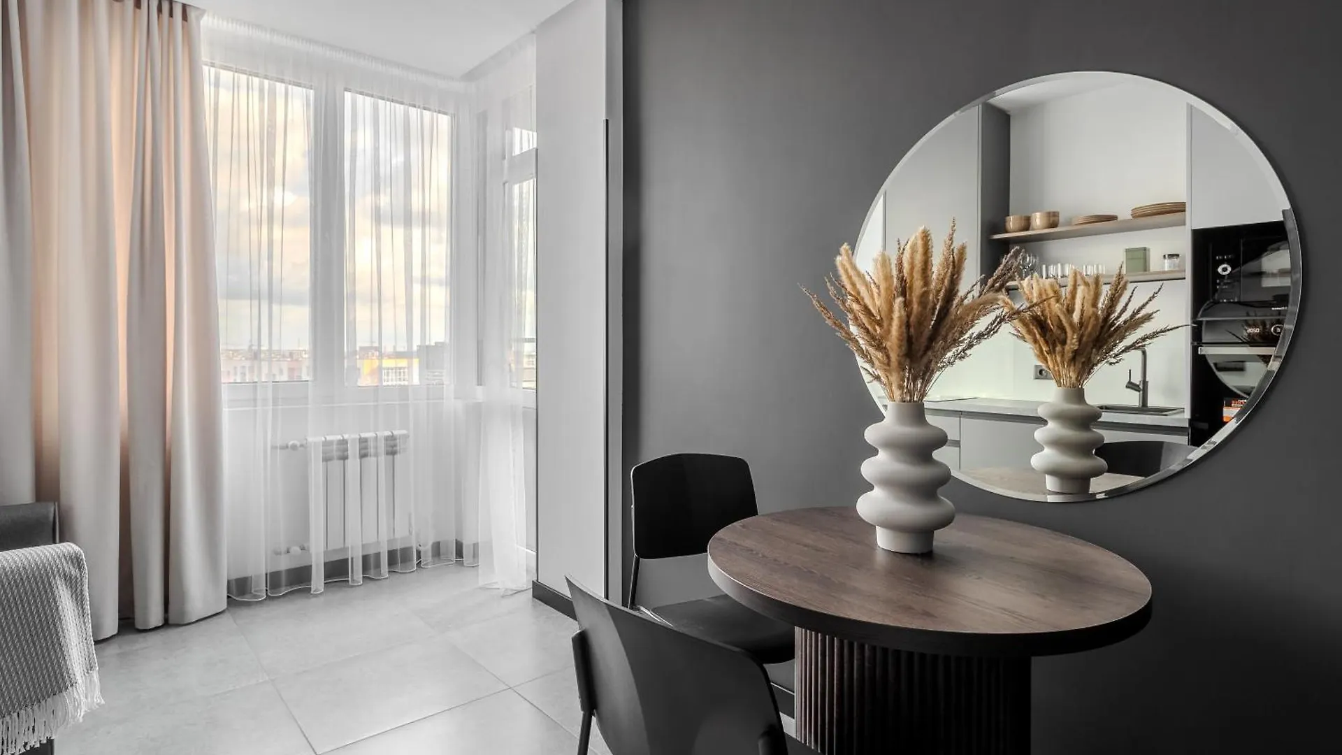 77 Views Apartments By Inshi Львов Украина