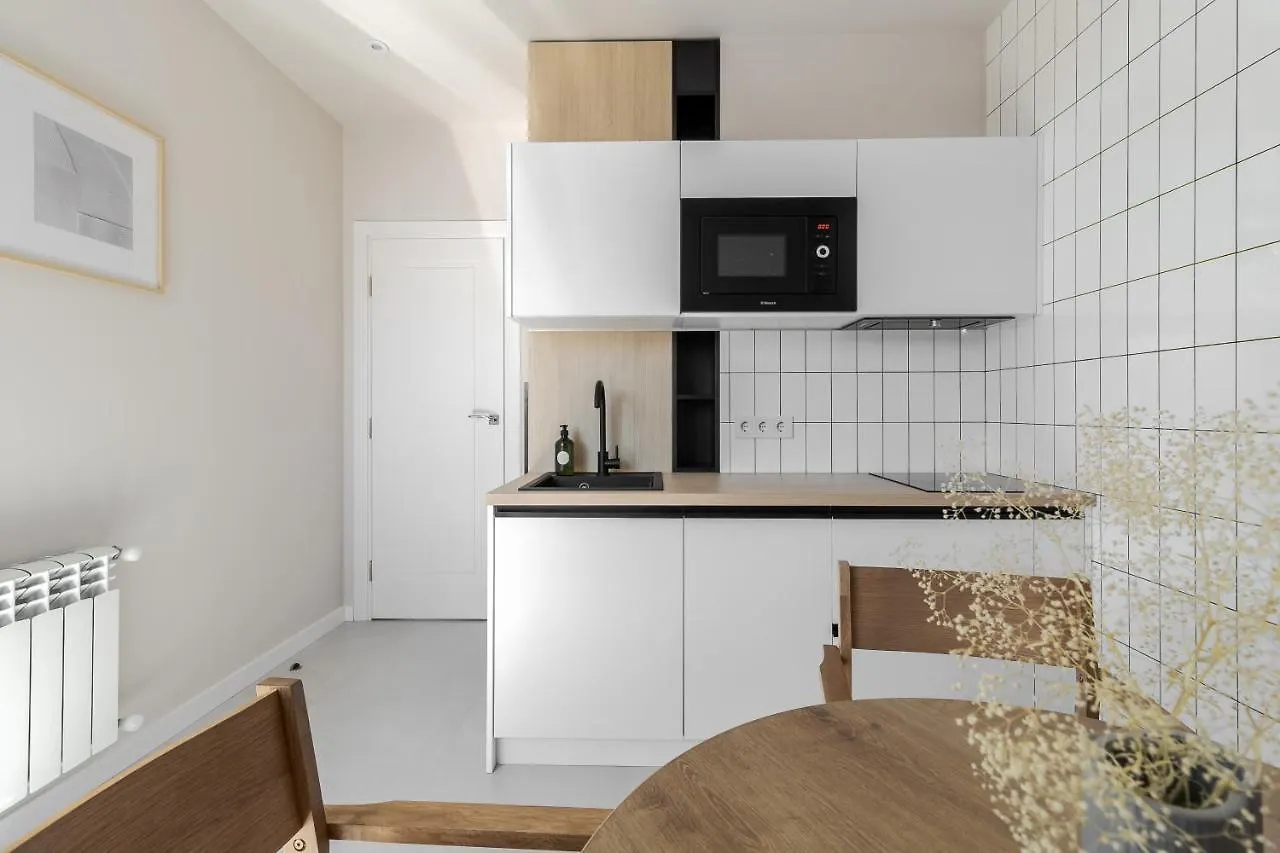 77 Views Apartments By Inshi Leopoli