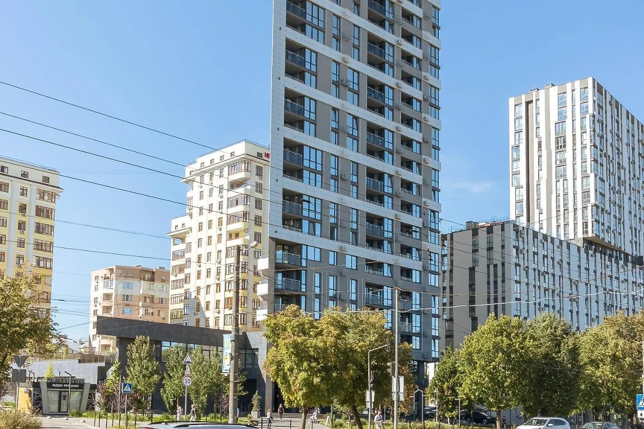 77 Views Apartments By Inshi Leopoli 0*,