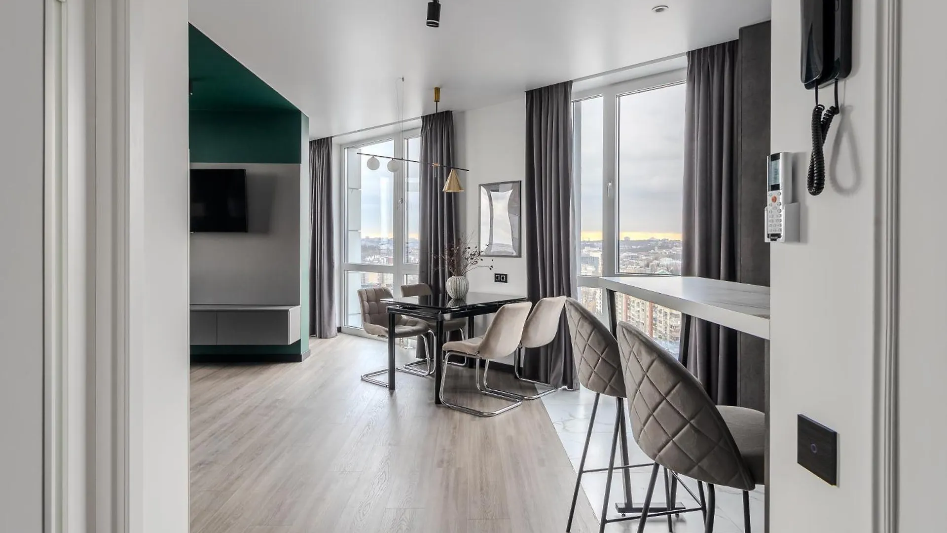 77 Views Apartments By Inshi Leopoli