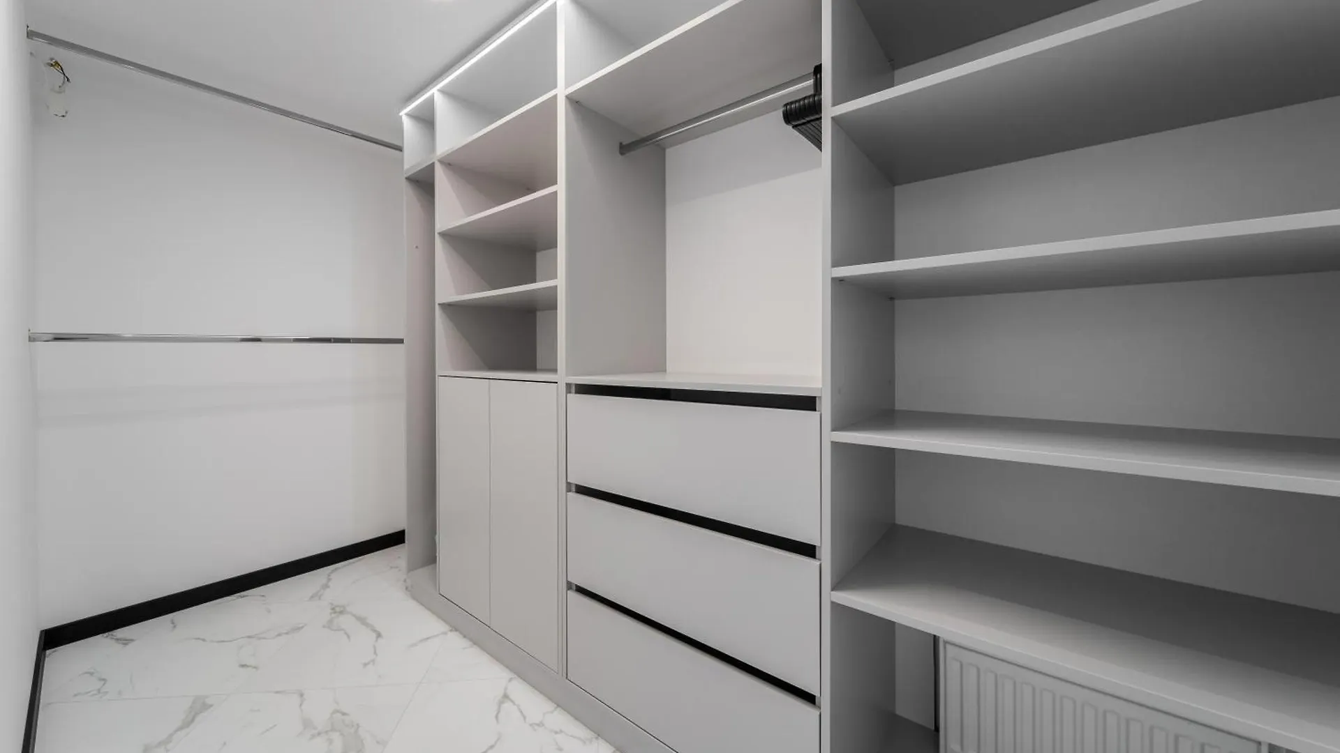 77 Views Apartments By Inshi Leopoli Ucraina