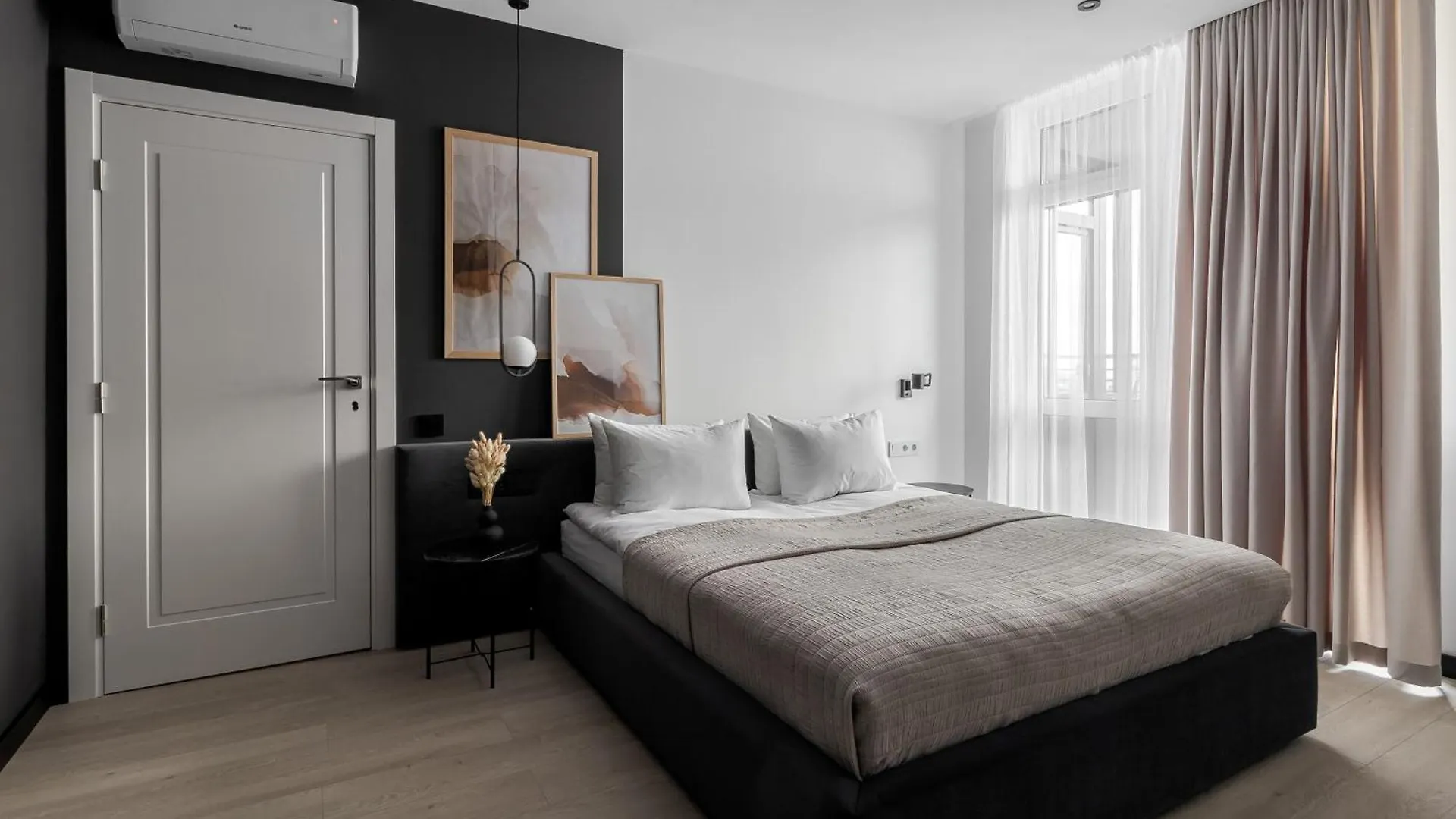 77 Views Apartments By Inshi Leopoli